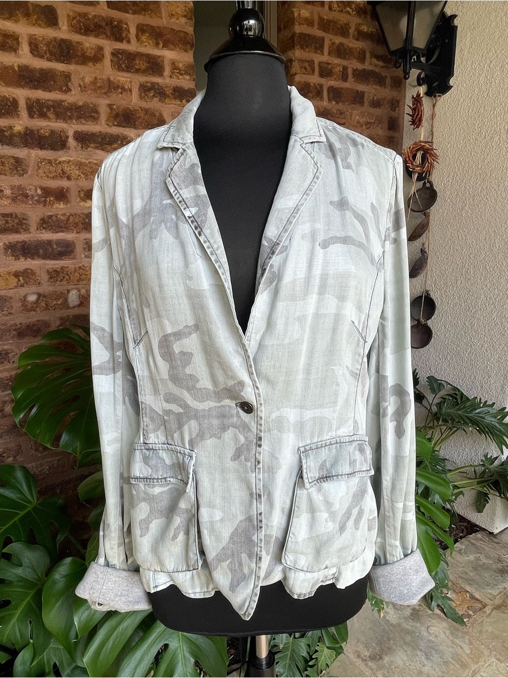 Light Gray Camo Single-Button Blazer Jacket